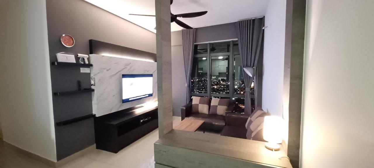 Апартаменти Modern Lifestyle Arc Austin Hills Джохор-Бару Екстер'єр фото